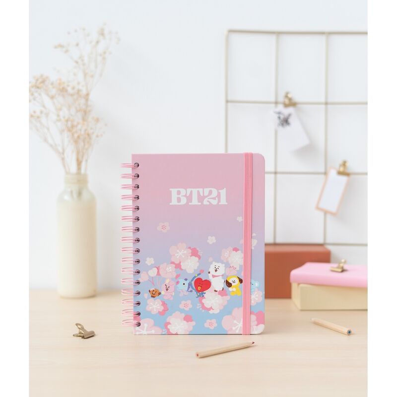 Coins arrondis du cahier BT21 Sakura A5 ERIK offrant une finition soignée et résistante