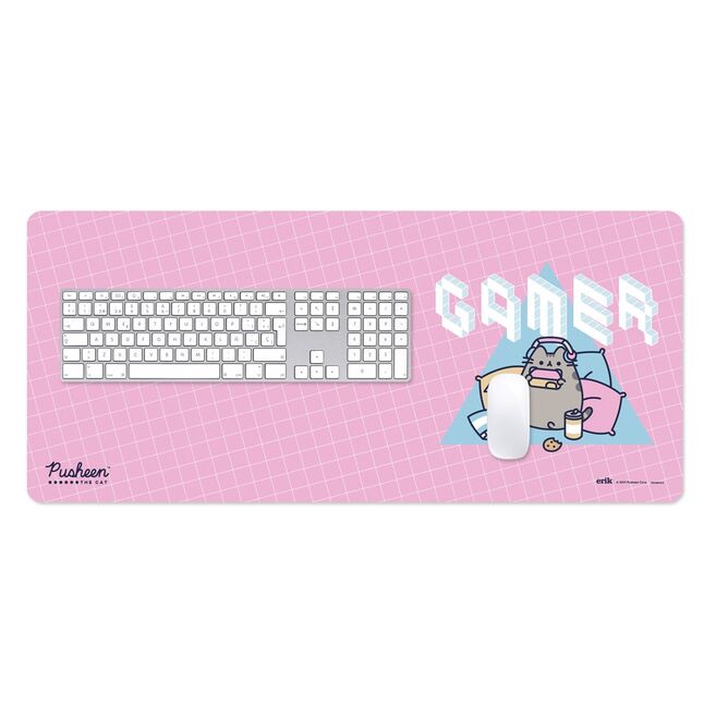 Vue rapprochée du tapis gaming Pusheen ERIK avec surface textile haute densité résistante à l'eau