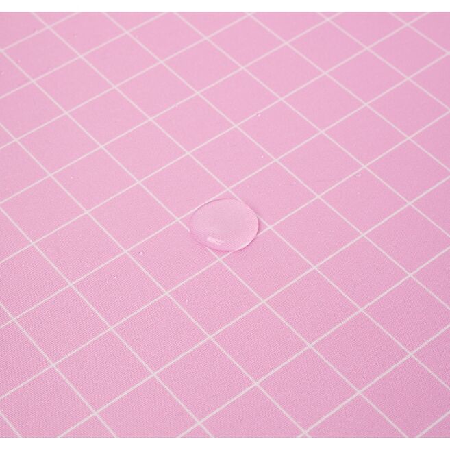Surface étanche du tapis Pusheen facilitant le nettoyage et la résistance aux éclaboussures