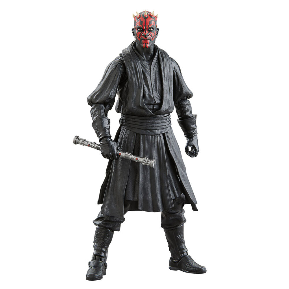 Gros plan sur les tatouages rouges et noirs caractéristiques de Darth Maul