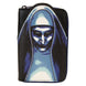 Portefeuille Loungefly The Nun en simili cuir vegan avec fermeture zippée et détails embossés