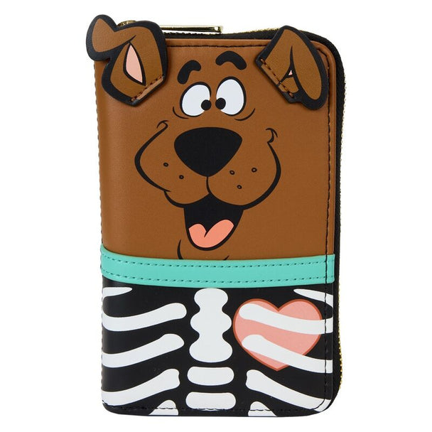 Vue de face du portefeuille Loungefly Scooby Doo squelette en cuir vegan avec fermeture zippée argentée