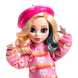 Poupée Enid Sinclair Monster High posée sur son support transparent pour exposition