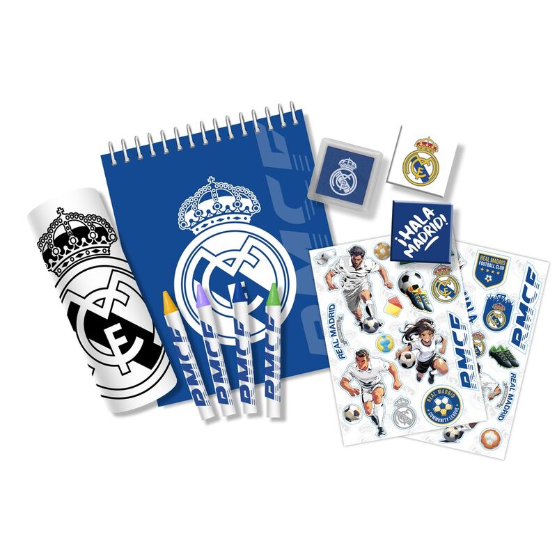 Trousse 3D Real Madrid avec fermeture éclair visible et détails colorés sur fond blanc