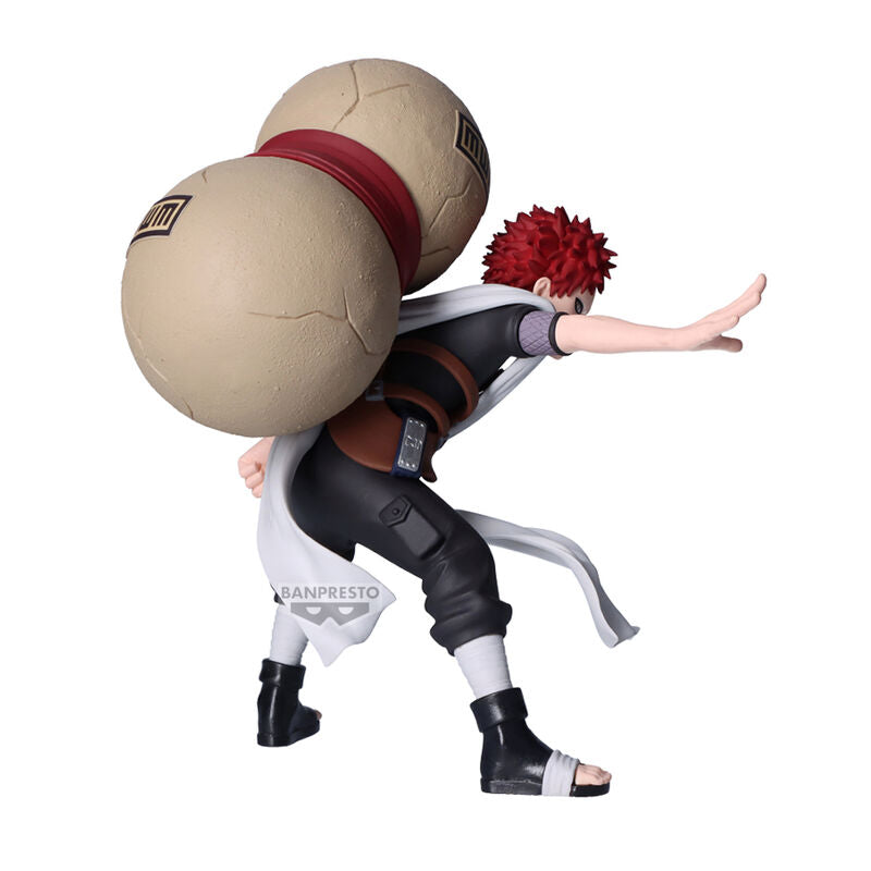 Profil gauche de la figurine Gaara Naruto Shippuden montrant la posture dynamique et la tenue