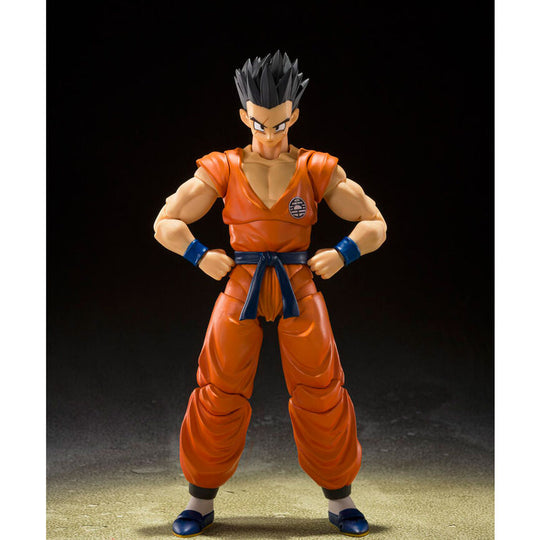 Figurine Yamcha avec visage vaincu, illustrant une scène dramatique de Dragon Ball Z