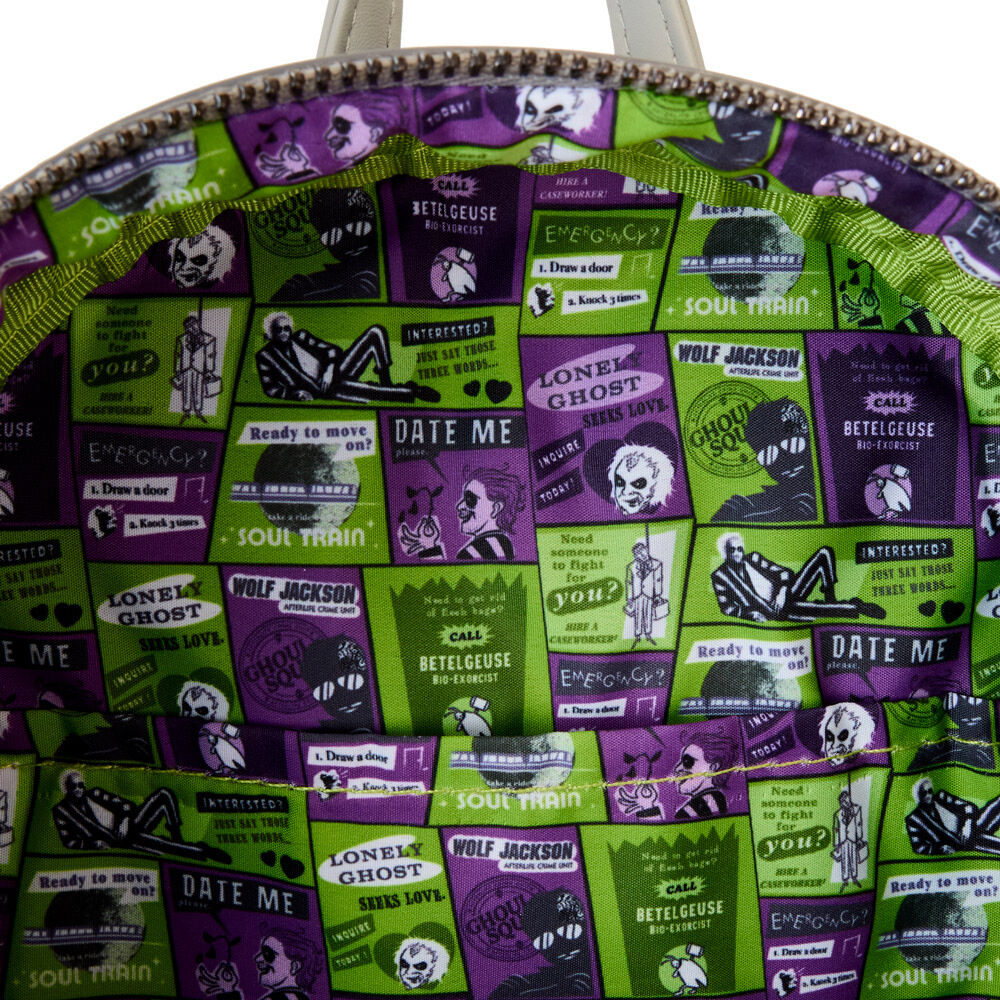 Vue intérieure du sac à dos Loungefly Beetlejuice 2 avec sa doublure assortie et détails en twill