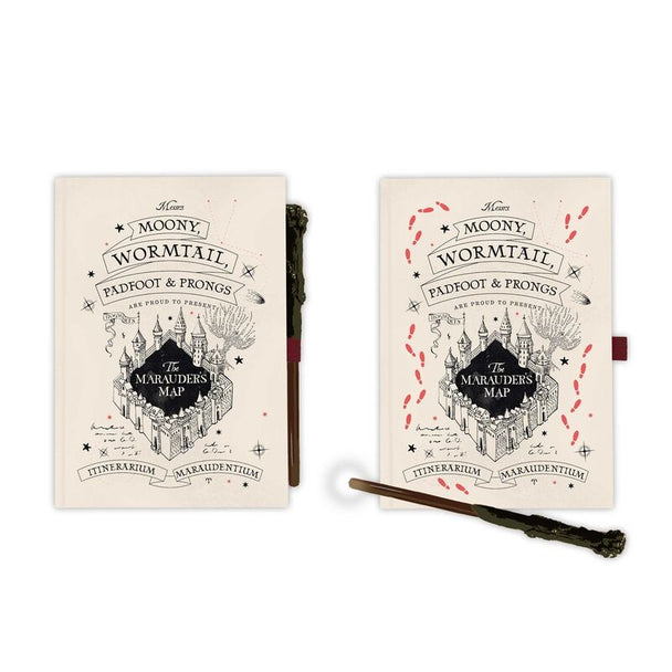 Carnet premium A5 Harry Potter avec couverture Carte des Maraudeurs et stylo baguette assorti sur fond blanc.