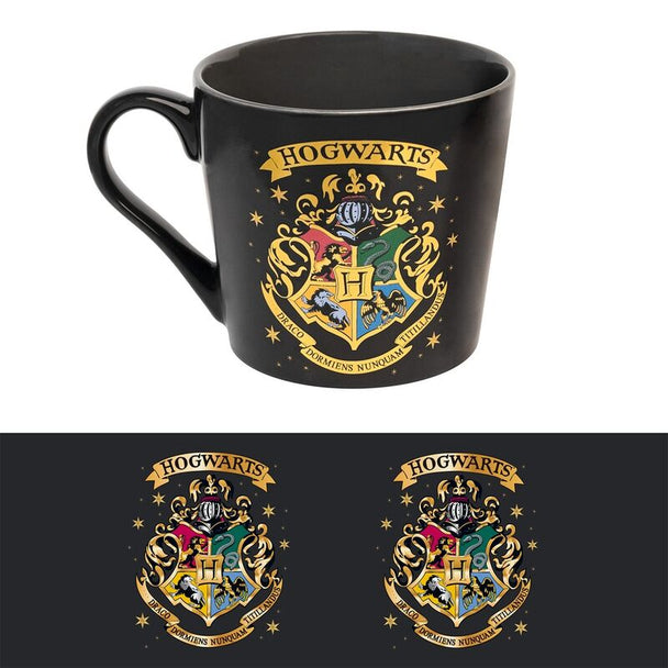 Vue de face du mug premium Harry Potter Poudlard avec le logo ERIK