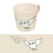 Vue de face du mug premium Harry Potter avec illustration détaillée de Hedwig la chouette blanche