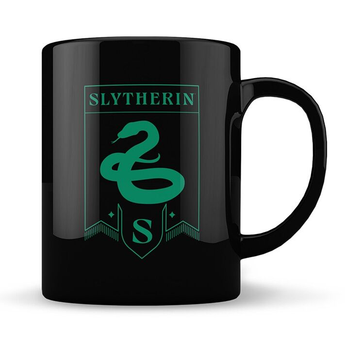 Mug premium Harry Potter Serpentard avec logo vert et argent sur fond blanc, marque ERIK
