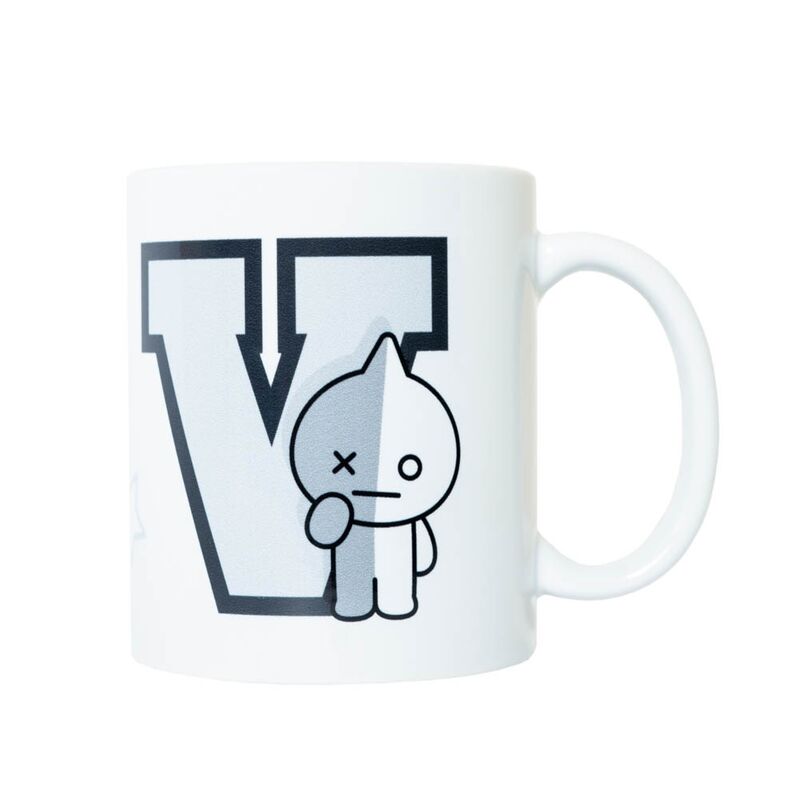 Photo du mug BT21 Van 330ml en céramique avec design coloré sur fond blanc