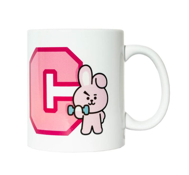 Vue de face du mug BT21 Cooky 330ml en céramique avec design coloré ERIK