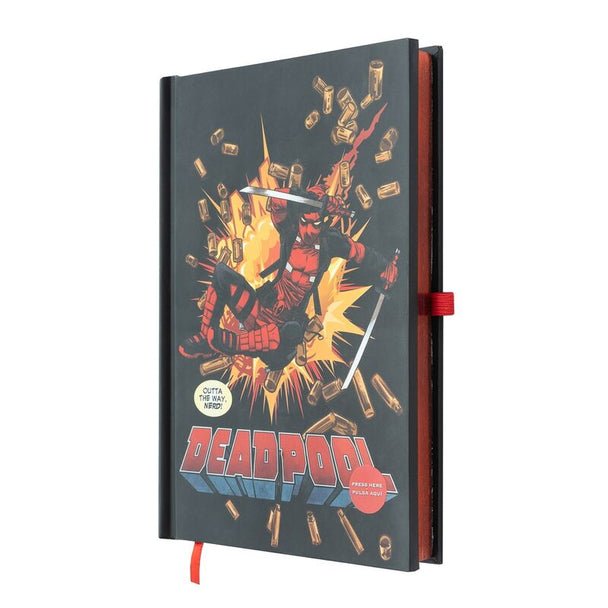 Bouton LED sur la couverture avant du cahier Deadpool pour illuminer le design