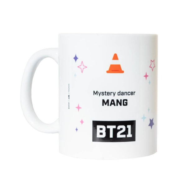 Profil du mug BT21 Mang montrant sa forme ergonomique et sa capacité de 330ml