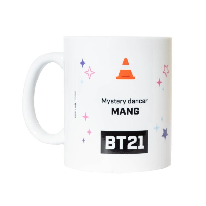 Profil du mug BT21 Mang montrant sa forme ergonomique et sa capacité de 330ml