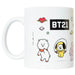 Vue de côté du mug BT21 montrant le design détaillé des personnages BT21