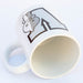 Image du mug BT21 Van montrant la capacité de 330ml et sa forme ergonomique