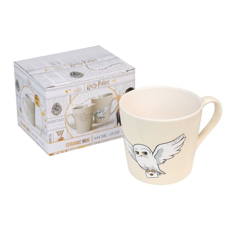 Détail du motif Hedwig imprimé en haute résolution sur le mug premium signé ERIK