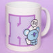 Vue latérale du mug BT21 Koya montrant sa forme ergonomique