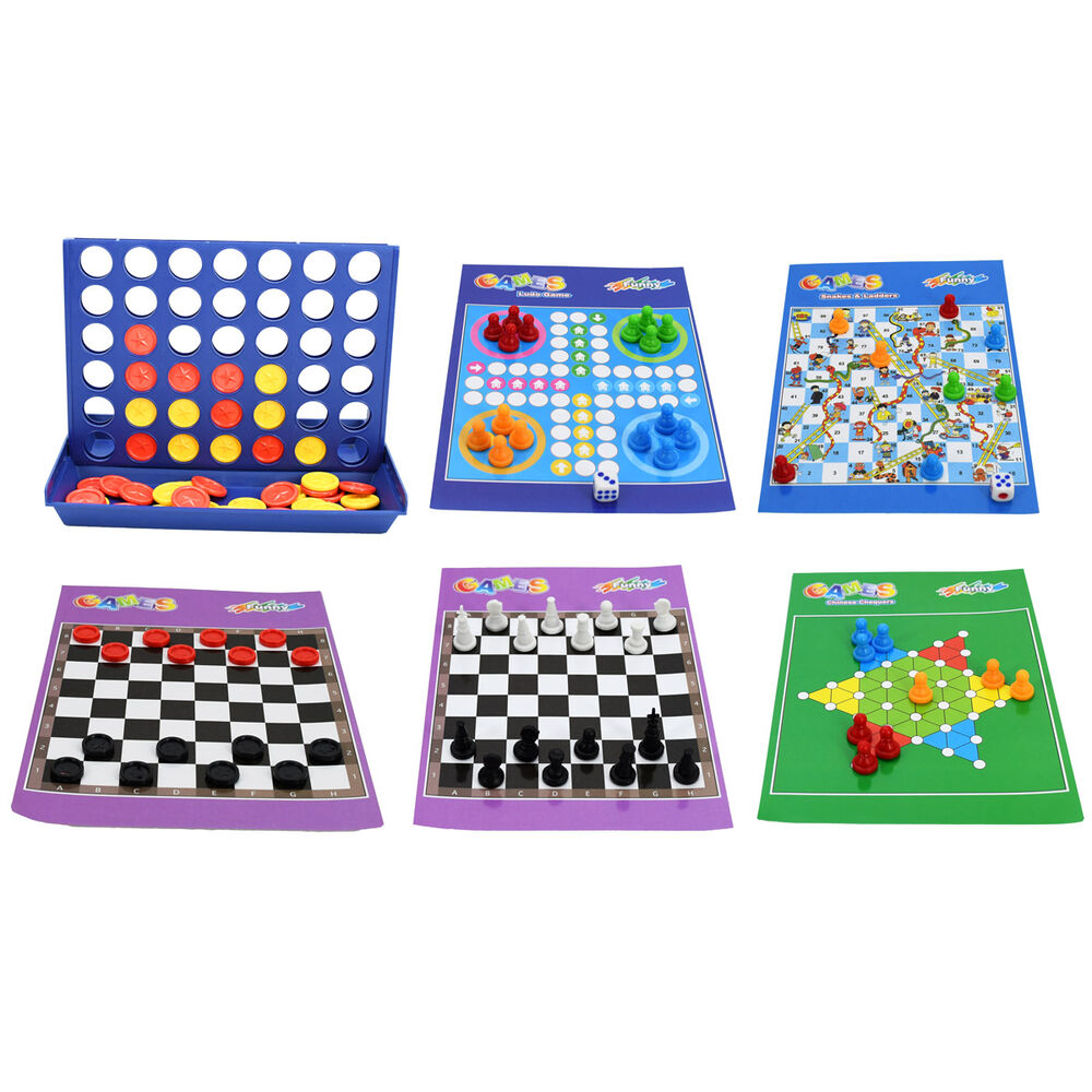 Vue rapprochée des différentes pièces et accessoires inclus dans le jeu de voyage 6 en 1, montrant la qualité des matériaux.