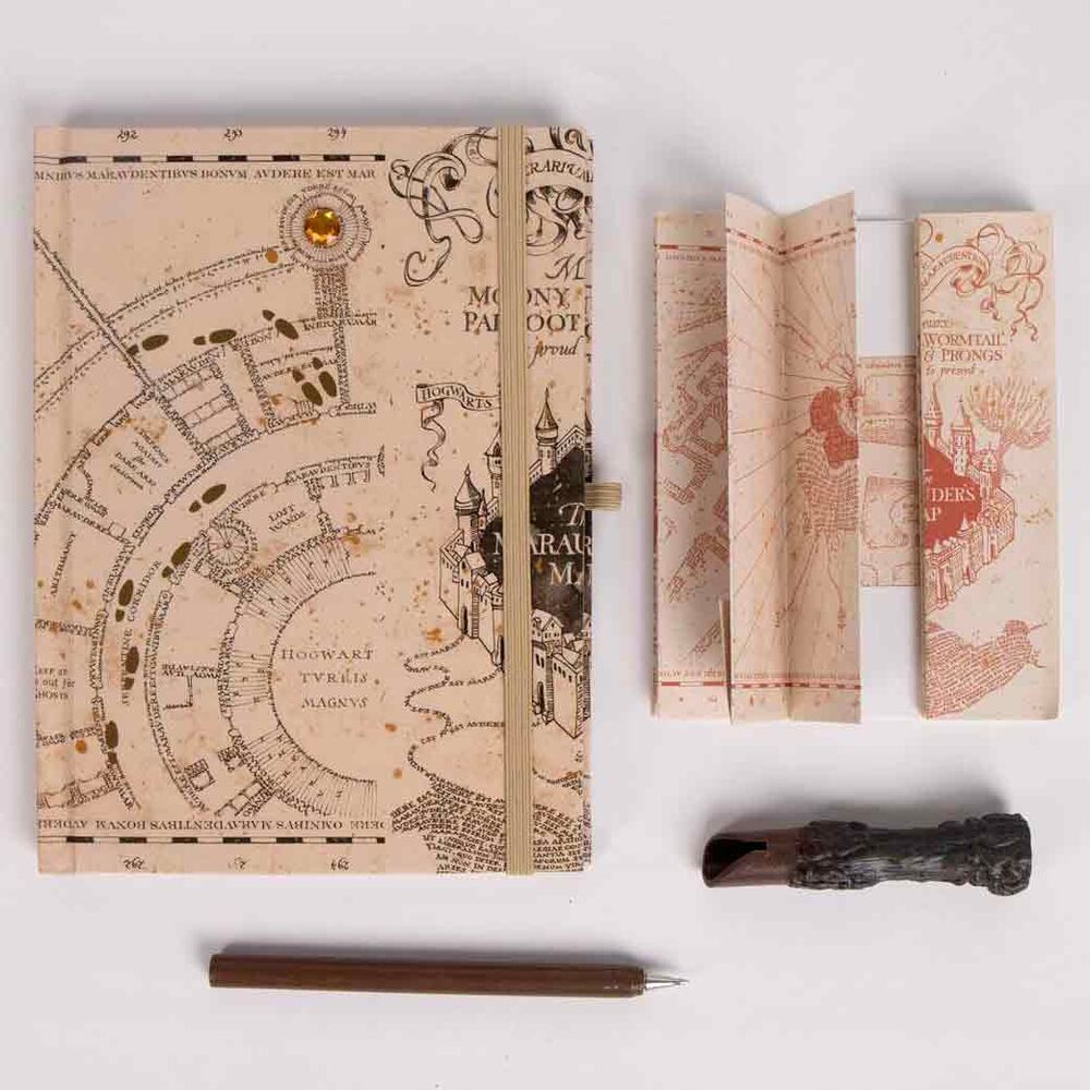 Carnet de notes Harry Potter avec couverture illustrée et détails lumineux