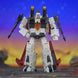 Figurine Transformers Ramjet Deluxe 17,5 cm en mode robot avec détails G1 précis et couleurs vives