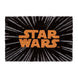 Paillasson Star Wars ERIK affichant le logo emblématique, dimensions 40x60cm, posé devant une porte d'entrée