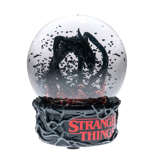 Boule à neige Stranger Things ERIK vue de face avec Azotamentes visibles à l'intérieur de la sphère en verre