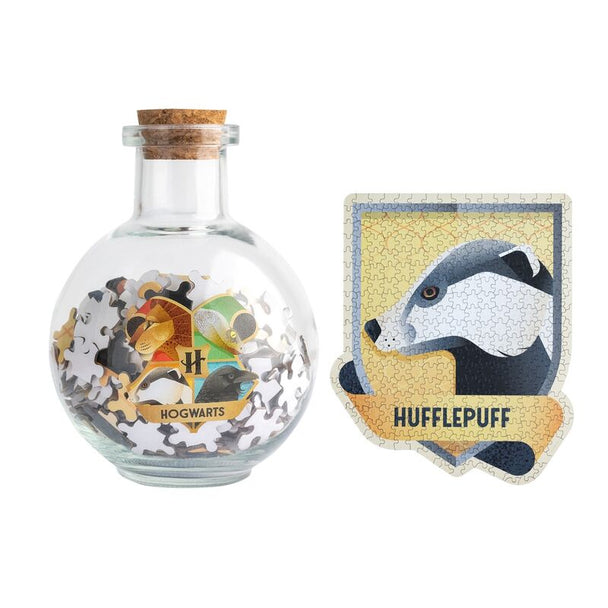 Puzzle Harry Potter Hufflepuff de 322 pièces présenté dans une fiole en verre avec bouchon en liège