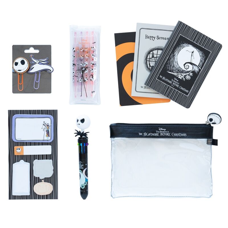 Vue d’ensemble du kit papeterie Disney The Nightmare Before Christmas avec stylos, carnets et trousse ERIK