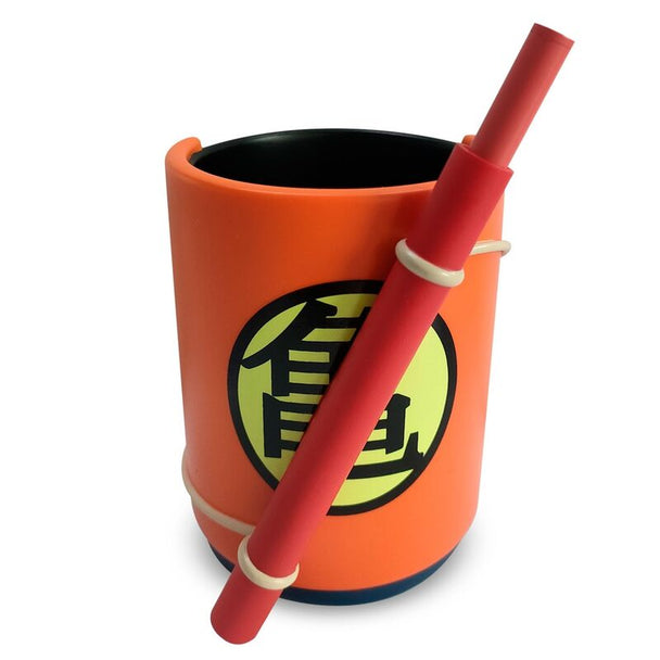 Détail du porte-crayons Son Goku montrant les couleurs vives et le design soigné