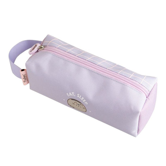 Photo de la trousse Pusheen Moments ouverte montrant l’espace intérieur pour stylos et accessoires