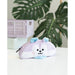Photo de la trousse BT21 Mang posée sur un bureau avec crayons et stylos pour illustrer son usage pratique.