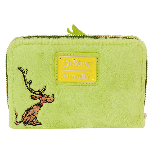 Détail du logo Loungefly embossé sur le portefeuille Grinch pour une touche authentique