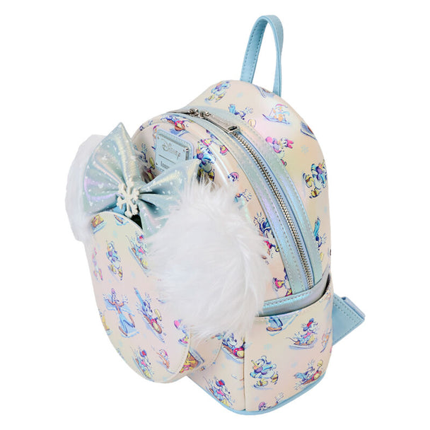 Détail des bretelles réglables en cuir vegan du sac à dos Mickey & Friends Winter Wonderland
