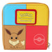 Détail des compartiments intérieurs du portefeuille Loungefly Pokémon pour cartes et billets