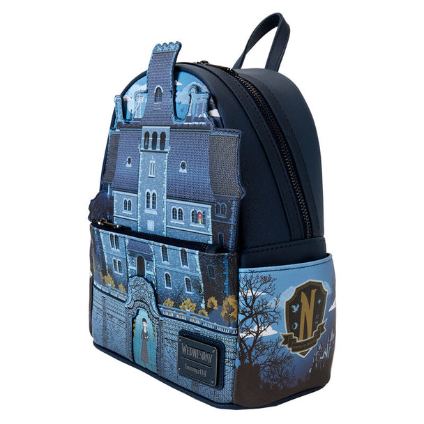 Détail du motif gothique imprimé sur le sac à dos Wednesday Loungefly