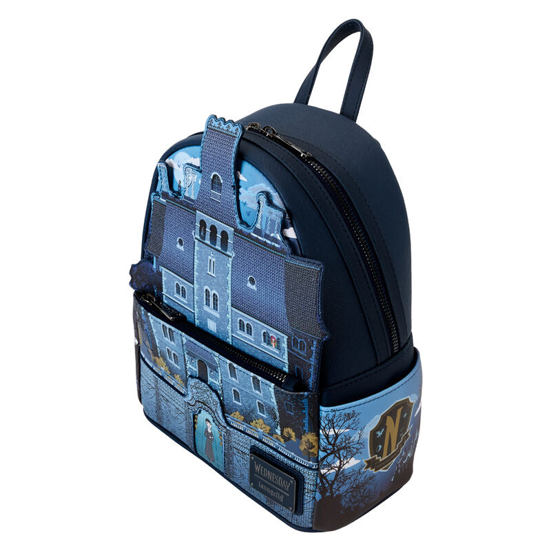 Photo du dos et des bretelles ajustables du sac à dos Wednesday Loungefly