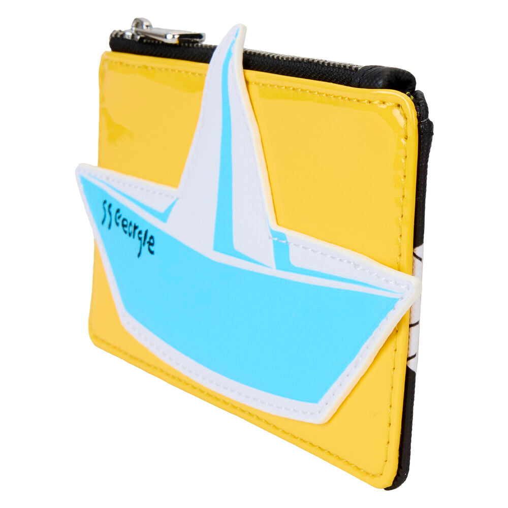 Porte-cartes Loungefly IT Brothers présenté ouvert avec plusieurs cartes insérées et finition soignée