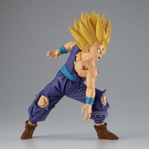 Vue latérale de la figurine Son Gohan Super Saiyan montrant sa posture dynamique