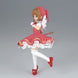 Gros plan sur le visage expressif de la figurine Sakura Kinomoto Cardcaptor