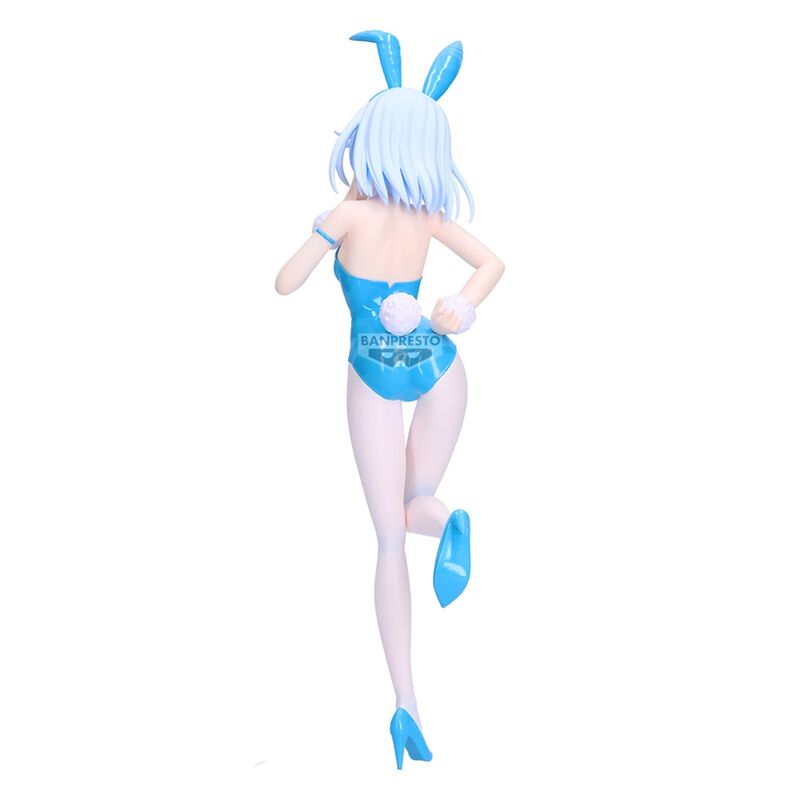 Vue arrière de la figurine Asahi Amagami mettant en valeur les finitions et la texture des vêtements