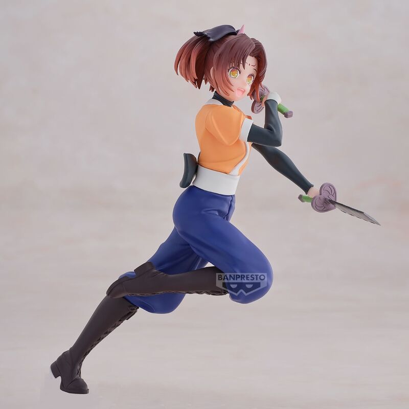 Gros plan sur le visage expressif de Kana Arima dans la figurine Oshi No Ko par BANPRESTO