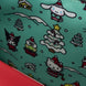 Présentation complète du sac Hello Kitty Loungefly Noël porté en bandoulière lors d'une sortie hivernale
