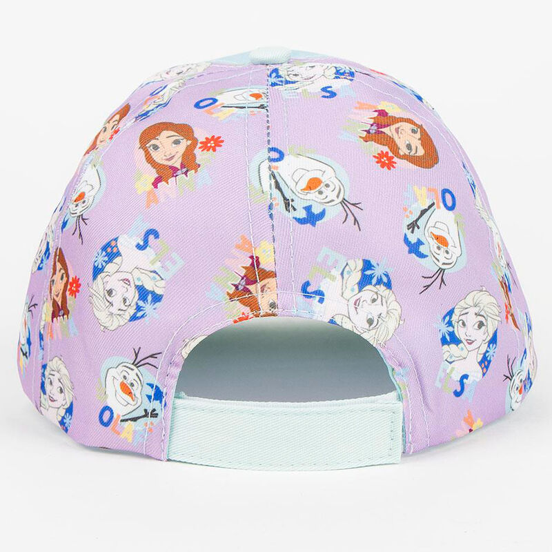 Détail de la casquette Disney Frozen CERDÁ montrant la texture 100% polyester et la visière