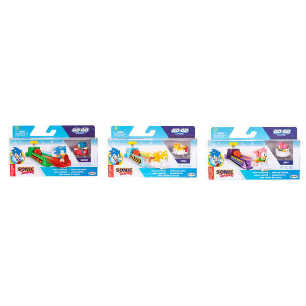 Vue rapprochée d'une voiture Sonic Go Go Racer rouge avec lanceur assorti