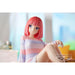 Image d'ensemble de la figurine Nino Nakano posée sur une étagère décorative
