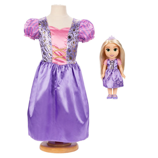 Détail du costume violet unique porté par la poupée Raiponce signée JAKKS PACIFIC