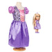 Vue de profil de la poupée Raiponce Disney montrant sa taille et ses finitions soignées